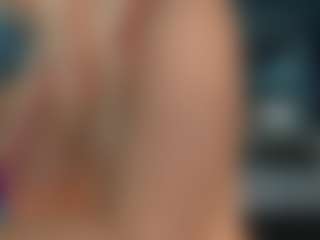 adrianna777's Live Sex Cam Show