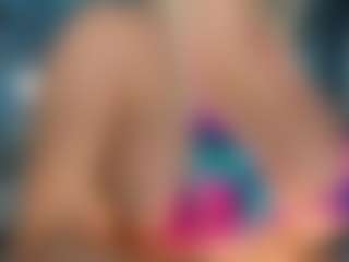 adrianna777's Live Sex Cam Show