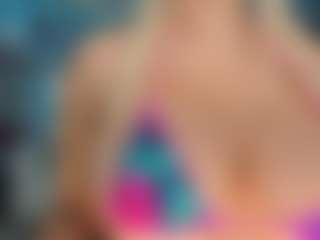adrianna777's Live Sex Cam Show