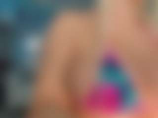 adrianna777's Live Sex Cam Show