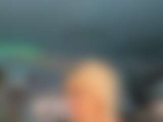 adrianna777's Live Sex Cam Show