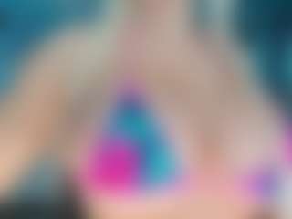 adrianna777's Live Sex Cam Show