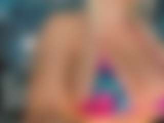 adrianna777's Live Sex Cam Show