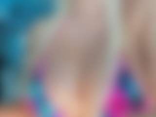 adrianna777's Live Sex Cam Show