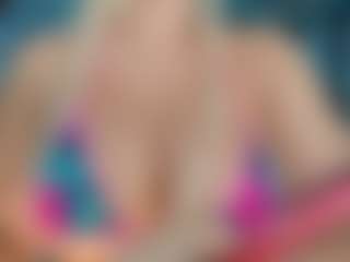 adrianna777's Live Sex Cam Show