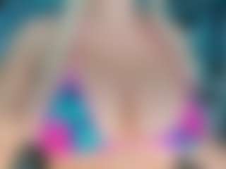 adrianna777's Live Sex Cam Show