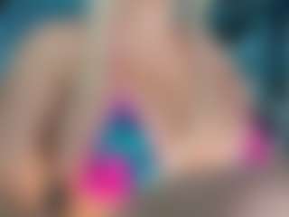 adrianna777's Live Sex Cam Show