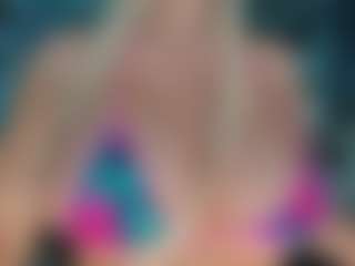 adrianna777's Live Sex Cam Show