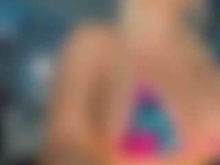 adrianna777's Live Sex Cam Show