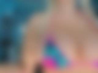 adrianna777's Live Sex Cam Show