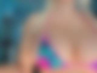adrianna777's Live Sex Cam Show