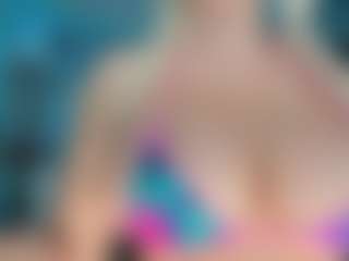adrianna777's Live Sex Cam Show