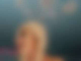 adrianna777's Live Sex Cam Show