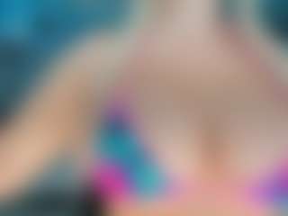 adrianna777's Live Sex Cam Show