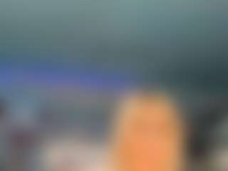 adrianna777's Live Sex Cam Show