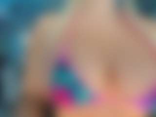 adrianna777's Live Sex Cam Show