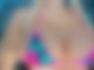adrianna777's Live Sex Cam Show