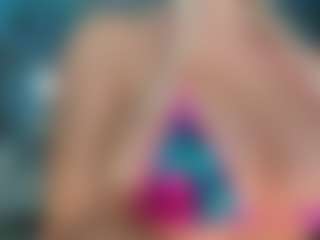adrianna777's Live Sex Cam Show