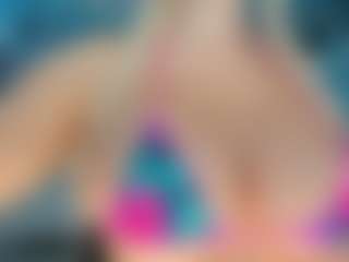 adrianna777's Live Sex Cam Show