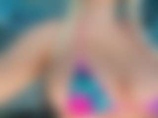 adrianna777's Live Sex Cam Show