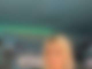 adrianna777's Live Sex Cam Show
