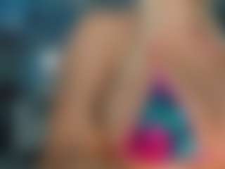 adrianna777's Live Sex Cam Show