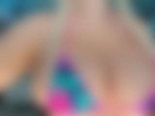 adrianna777's Live Sex Cam Show