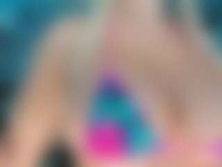 adrianna777's Live Sex Cam Show