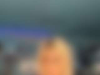 adrianna777's Live Sex Cam Show