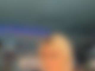 adrianna777's Live Sex Cam Show