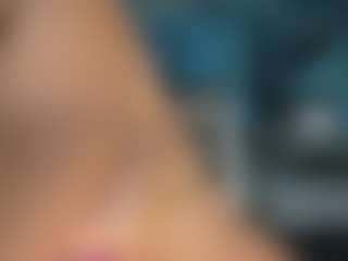 adrianna777's Live Sex Cam Show