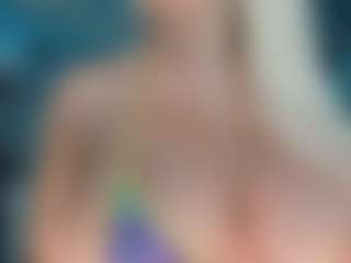 adrianna777's Live Sex Cam Show