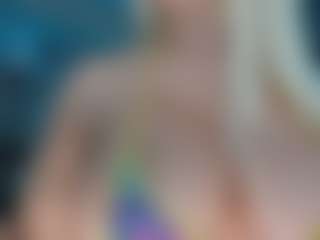 adrianna777's Live Sex Cam Show