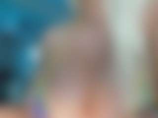 adrianna777's Live Sex Cam Show
