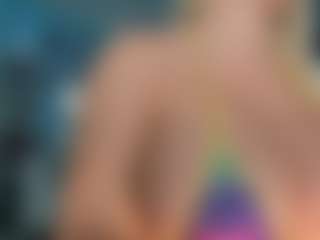 adrianna777's Live Sex Cam Show