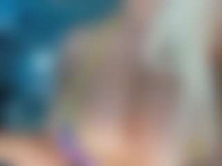 adrianna777's Live Sex Cam Show