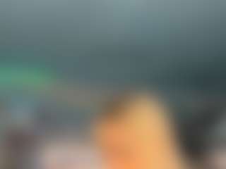 adrianna777's Live Sex Cam Show