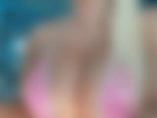 adrianna777's Live Sex Cam Show
