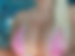 adrianna777's Live Sex Cam Show