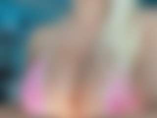 adrianna777's Live Sex Cam Show