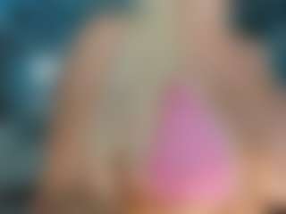 adrianna777's Live Sex Cam Show