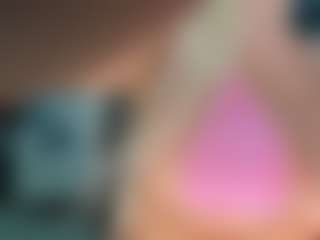 adrianna777's Live Sex Cam Show