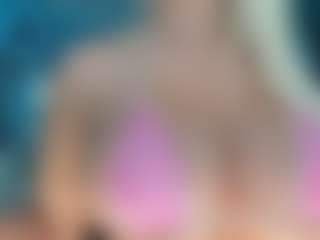 adrianna777's Live Sex Cam Show