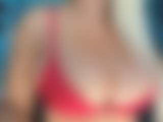 adrianna777's Live Sex Cam Show