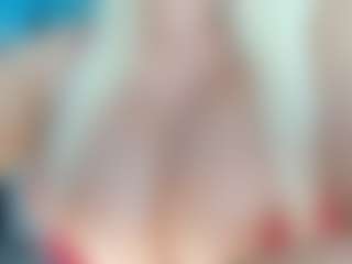 adrianna777's Live Sex Cam Show
