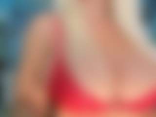 adrianna777's Live Sex Cam Show