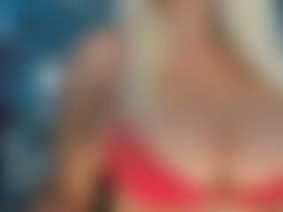 adrianna777's Live Sex Cam Show