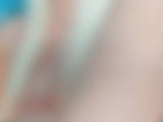adrianna777's Live Sex Cam Show