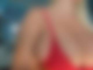 adrianna777's Live Sex Cam Show