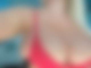 adrianna777's Live Sex Cam Show